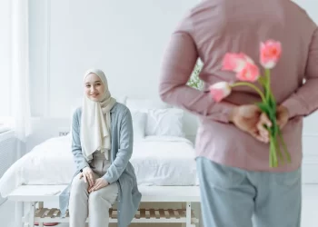 Bolehkah Membatalkan Puasa untuk Melayani Suami